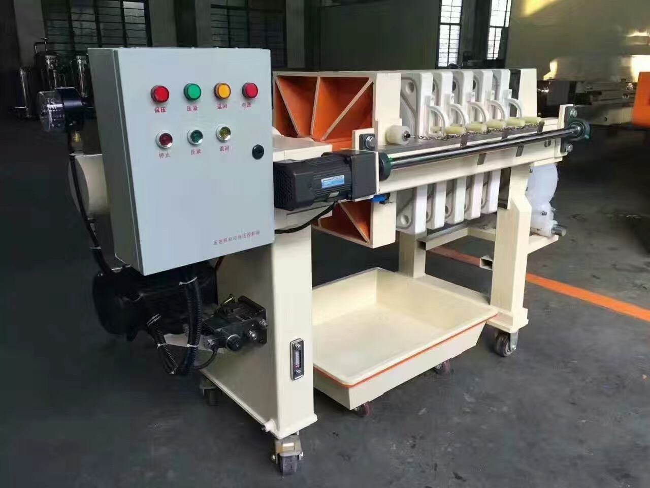 小型一次拉開震打壓濾機